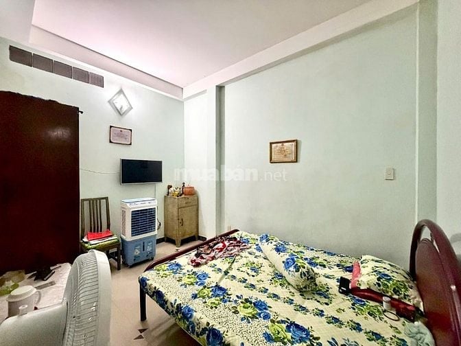 CHÍNH CHỦ BÁN NHÀ HẺM,GẦN PHẠM VĂN ĐỒNG BÌNH THẠNH.
