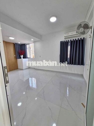 Giá: 4T900 (TL)  - CC PHAN XÍCH LONG ~70M² – 3PN  🏡 DT: ~70m² 🛏 Công n