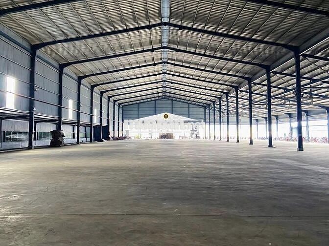 CHO THUÊ NHÀ KHO 800M2 TẠI LIÊN CHIỂU, SẴN ĐIỆN 3 PHA, GIÁ 40 TRIỆU