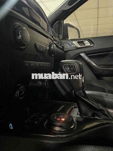 Ford Everest Titanium 2021 Trắng 34.000km