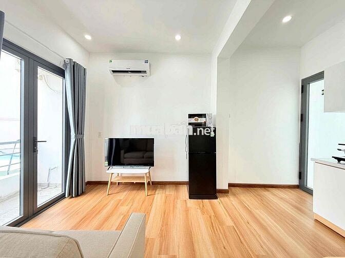 Cho thuê căn hộ 42m2 ban công ngay Phan Đăng Lưu gần chợ Bà Chiểu