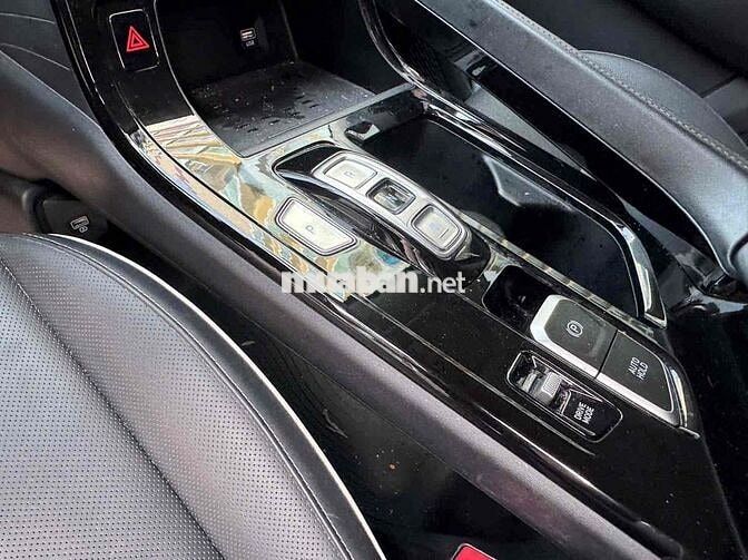 Hyundai Custin 2023 1.5 Đặc biệt 34000 km Đen
