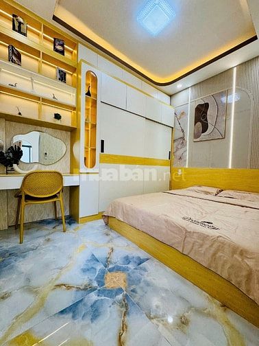 Nhà Hẻm 4m Âu Dương Lân,P3Q8,DT 3,5mx10m, 2 Lầu,Sân Thượng,3 PN,3 WC