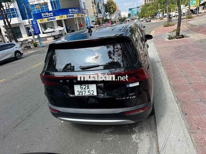 Hyundai Custin 2023 1.5 Đặc biệt 34000 km Đen