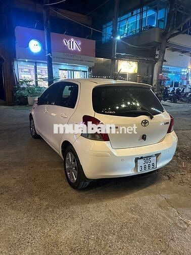 Toyota Yaris 2009 Trắng 170000 km