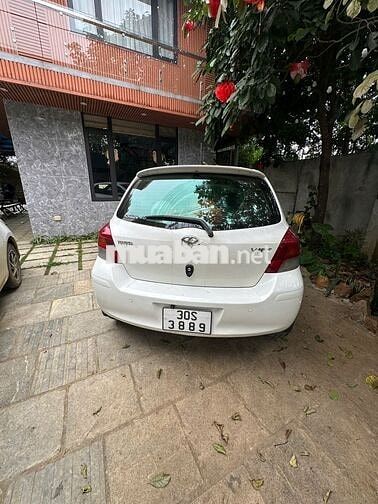 Toyota Yaris 2009 Trắng 170000 km