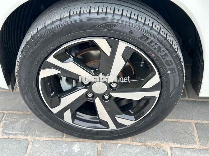 Mitsubishi Xpander 2023 Premium 63000 km