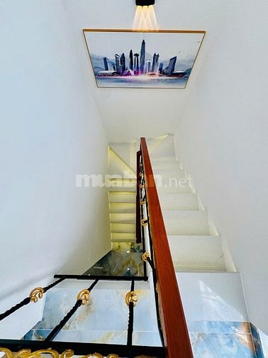 Nhà Hẻm 4m Âu Dương Lân,P3Q8,DT 3,5mx10m, 2 Lầu,Sân Thượng,3 PN,3 WC