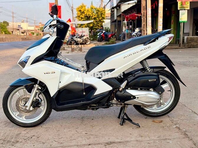 Honda Airblade 2017 125cc Trắng đen
