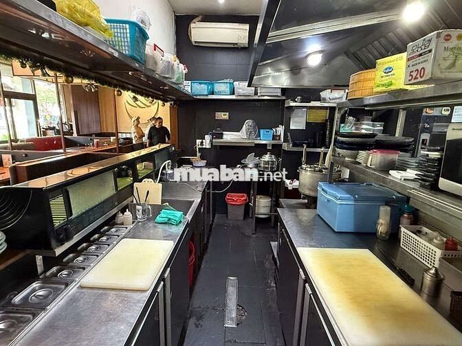 Cho thuê nhà Mặt Tiền Nguyễn Văn Linh Quận 7