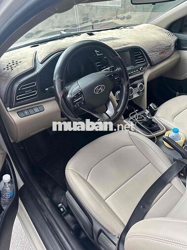 Hyundai Elantra 2019 Trắng 150000 km