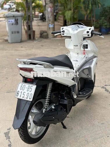Honda AB Robot màu Trắng