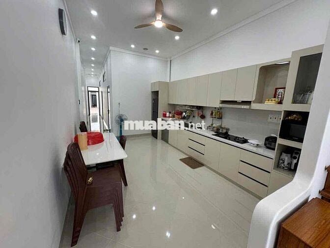 nhà cho thuê mặt tiền võ văn kiệt 3pn