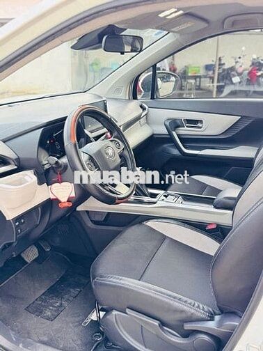 Toyota Veloz Cross Top Trắng