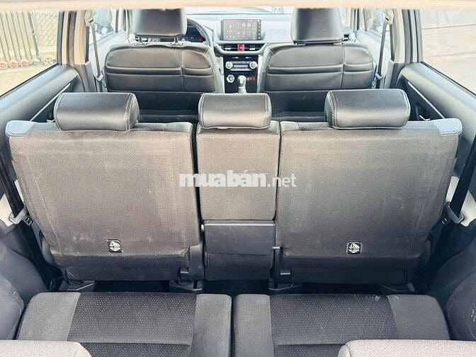 Toyota Veloz Cross Top Trắng
