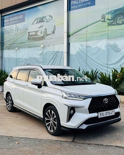 Toyota Veloz Cross Top Trắng