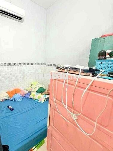 Bán nhà ngon, ngang 4.5m chỉ 5.95T, Đ.Đoàn văn bơ, ra Tôn Đản kế chợ.