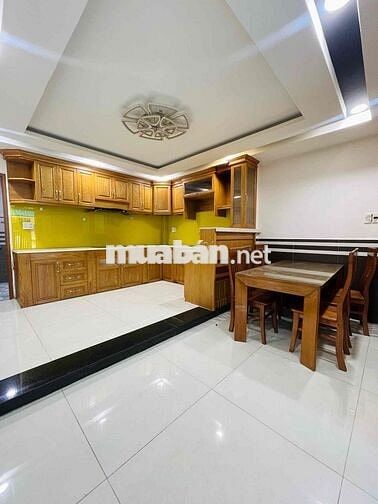 Dương Quảng Hàm, 60m2, nhà 4 tầng, nở hậu ngang 5m, sát mặt tiền, 7tỷ