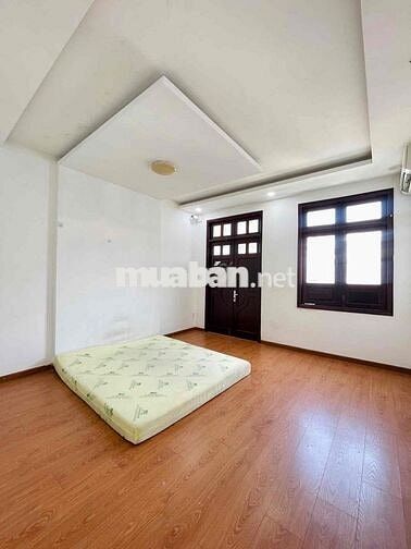 Dương Quảng Hàm, 60m2, nhà 4 tầng, nở hậu ngang 5m, sát mặt tiền, 7tỷ