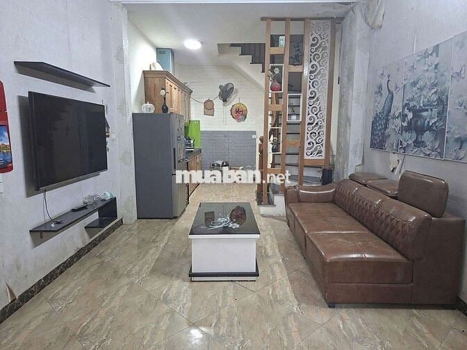 nhà 5 tầng Ngô quyền, Hà Đông. 10tr/tháng