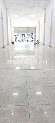 mặt tiền kinh doanh. huỳnh Tấn phát q7