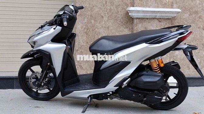 Honda Vario 150 Bạc đen