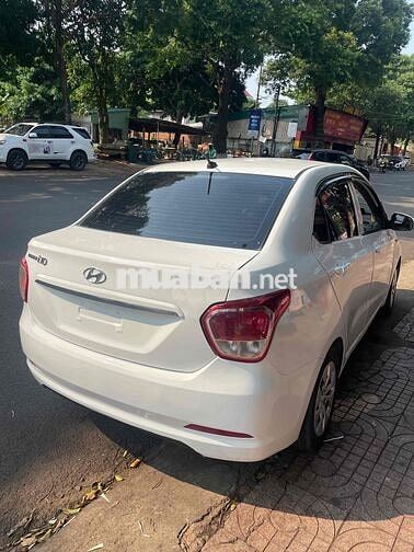 Hyundai Grand i10 Trắng 5 chỗ