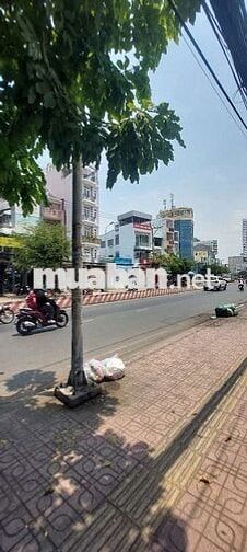 Cho thuê mặt tiền kinh doanh vi  trí  Q1