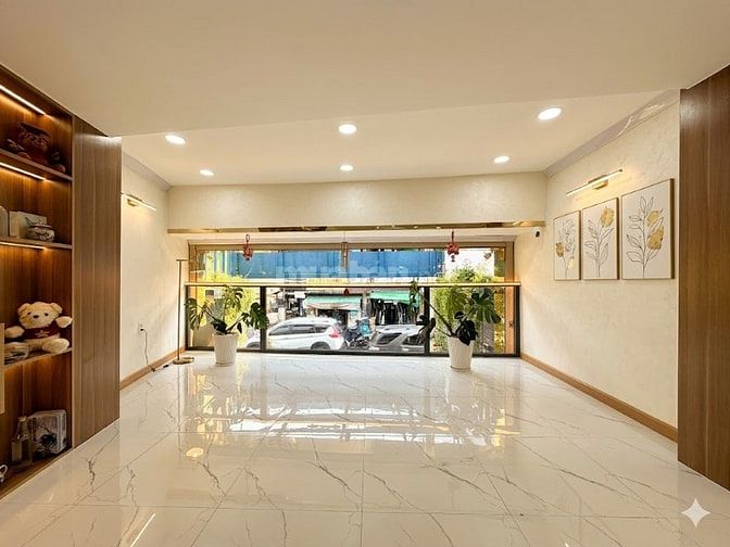 Bán nhà mặt tiền Phan Văn Trị, Bình Thạnh, ngang 5.3m- giá 10.x tỷ