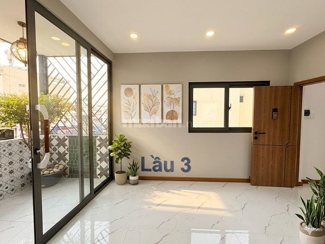 Bán nhà mặt tiền Phan Văn Trị, Bình Thạnh, ngang 5.3m- giá 10.x tỷ