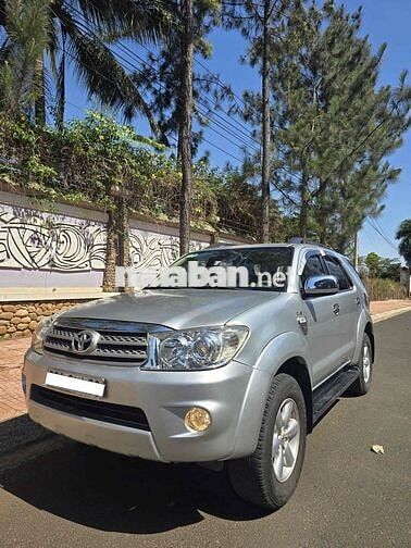 Toyota Fortuner Máy dầu số sàn