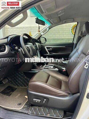 Toyota Fortuner 2020 2.7AT Trắng 37.000 km