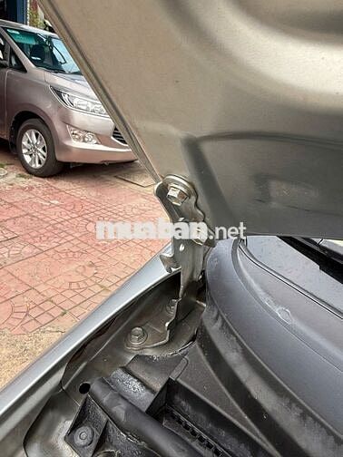 Toyota Innova 2012 140000 km Bạc