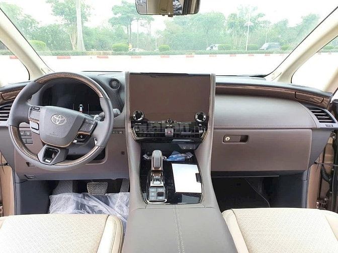 Bán Alphard HEV sản xuất 2026. Xe sẵn giao ngay.