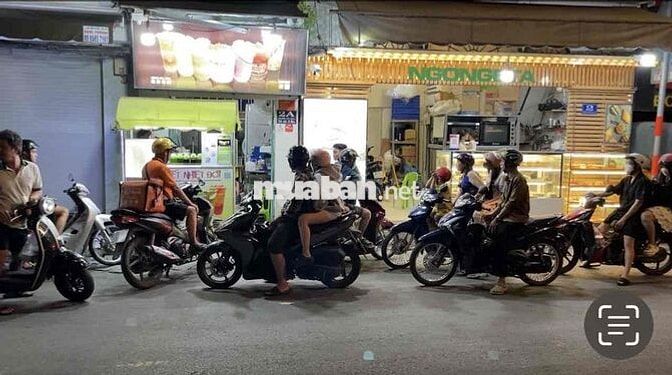 TUYỂN NHÂN VIÊN PHA CHẾ Q4