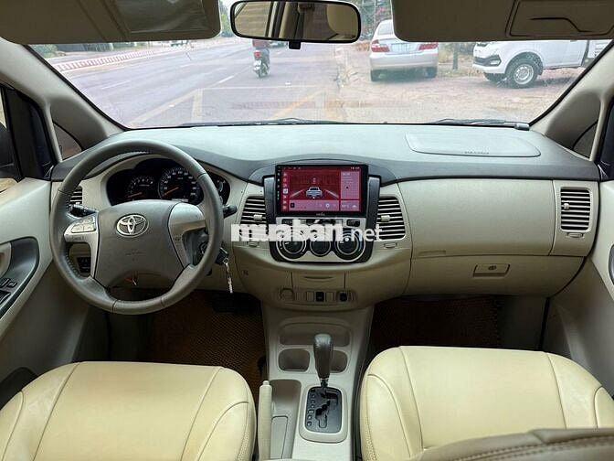 Toyota Innova 2012 140000 km Bạc