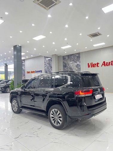 Bán Land Cruiser LC300 sản xuất 2021. xe đẹp xuất sắc.