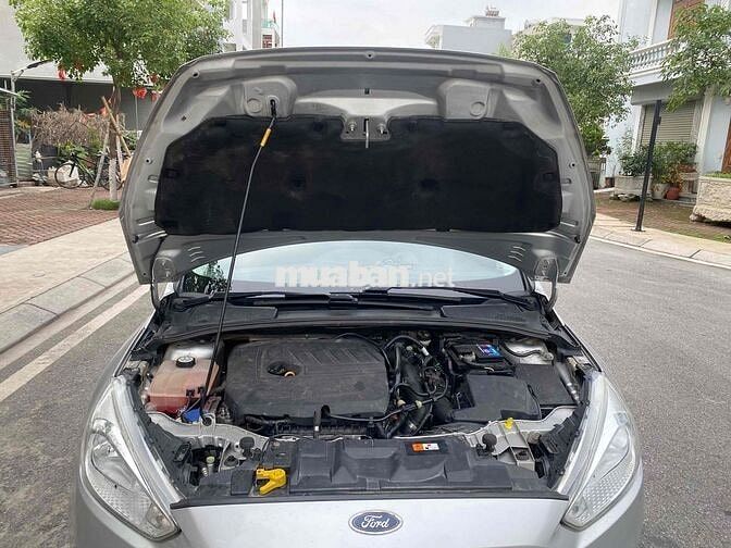 Ford Focus 2017 Bạc