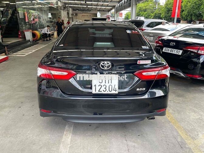 Toyota Camry 2019 2.0G Đen 52.000km