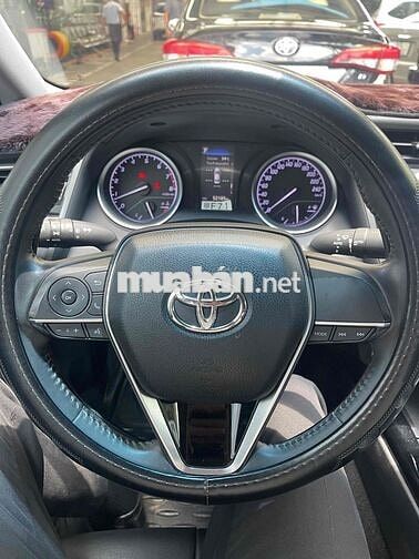 Toyota Camry 2019 2.0G Đen 52.000km