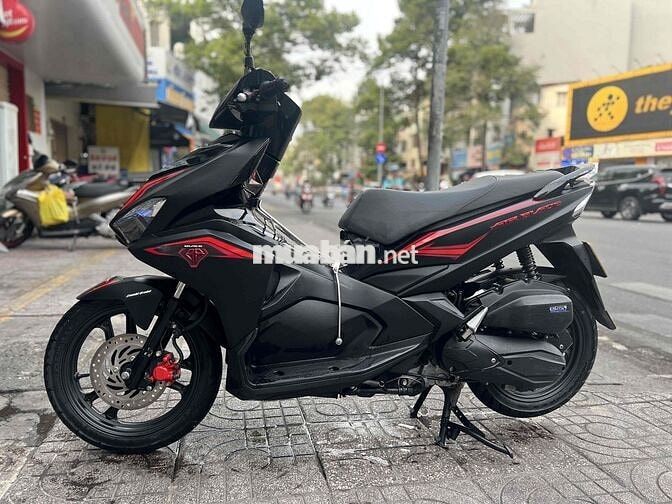 Honda Air Blade 2017 đen nhám Bstp 9 chủ