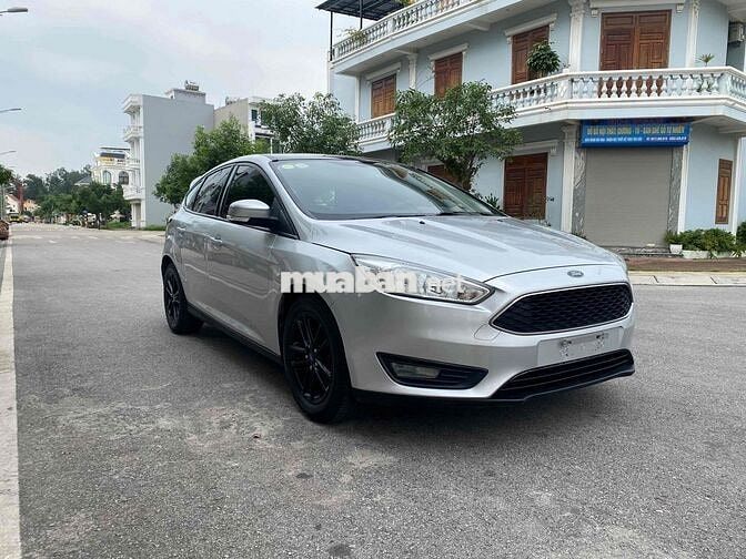 Ford Focus 2017 Bạc