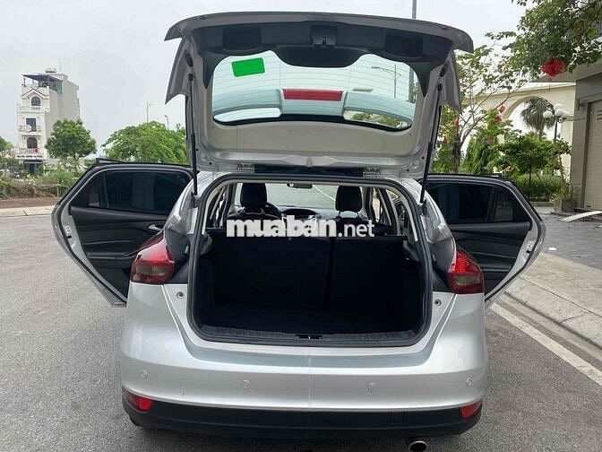 Ford Focus 2017 Bạc