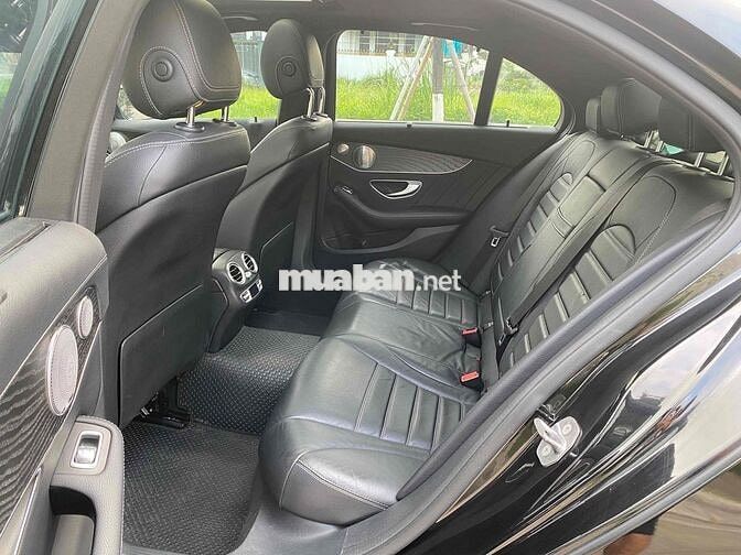 Mercedes C300 AMG 2016 Đen 145387 km
