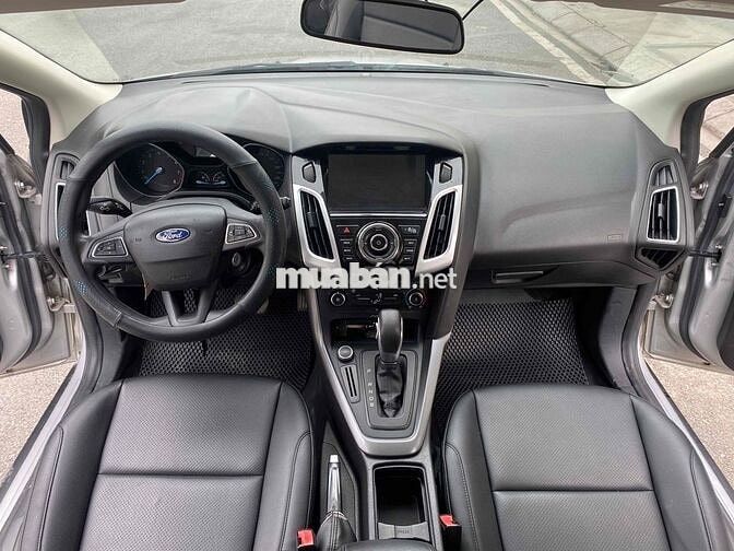 Ford Focus 2017 Bạc