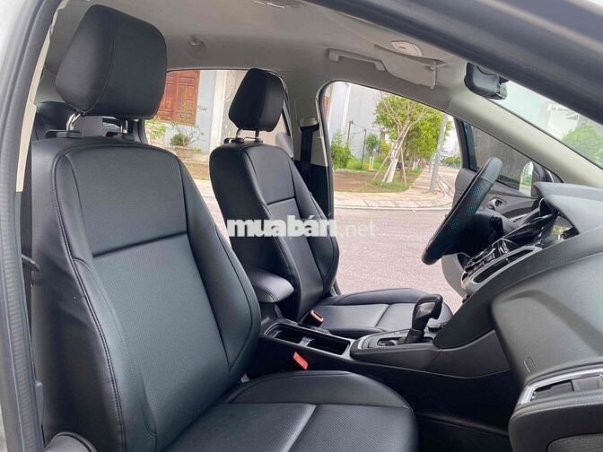 Ford Focus 2017 Bạc