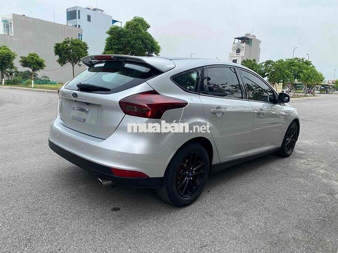 Ford Focus 2017 Bạc