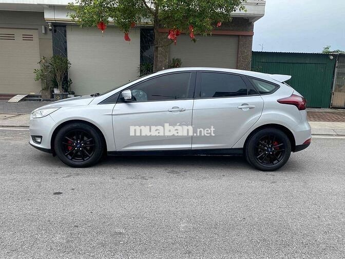 Ford Focus 2017 Bạc