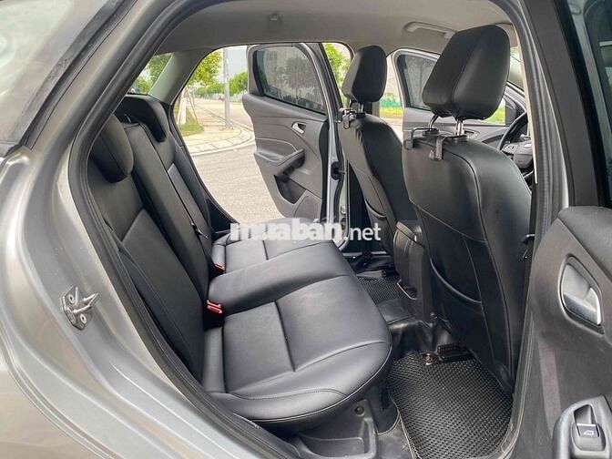 Ford Focus 2017 Bạc