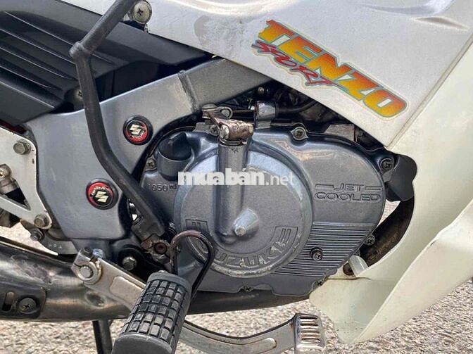 Suzuki RGV 120 Bạc